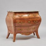 1003 1385 CHEST OF DRAWERS